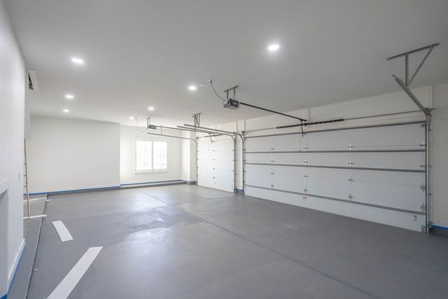 5617 E County Rd 94, Midland, TX 79706