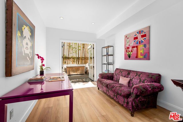 718 N Croft Avenue 103, Los Angeles, CA 90069