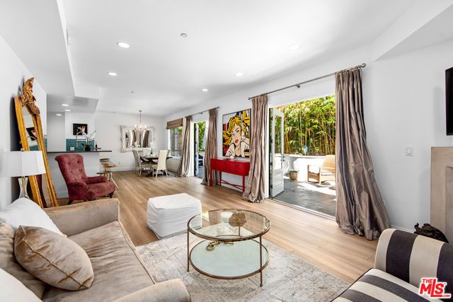 718 N Croft Avenue 103, Los Angeles, CA 90069