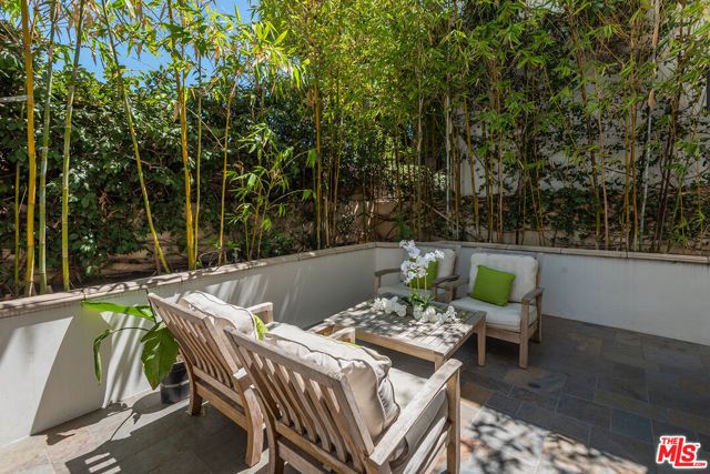 718 N Croft Avenue 103, Los Angeles, CA 90069