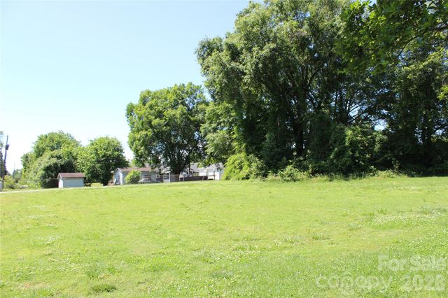 617 US 221 Highway, Rutherfordton, NC 28139