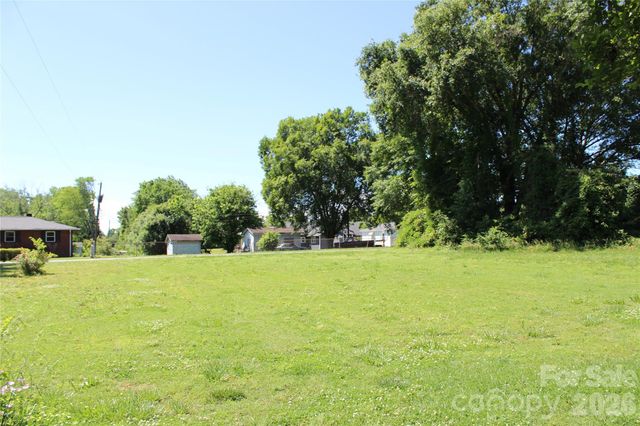 617 US 221 Highway, Rutherfordton, NC 28139