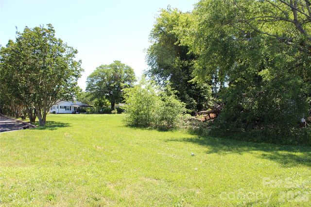 617 US 221 Highway, Rutherfordton, NC 28139