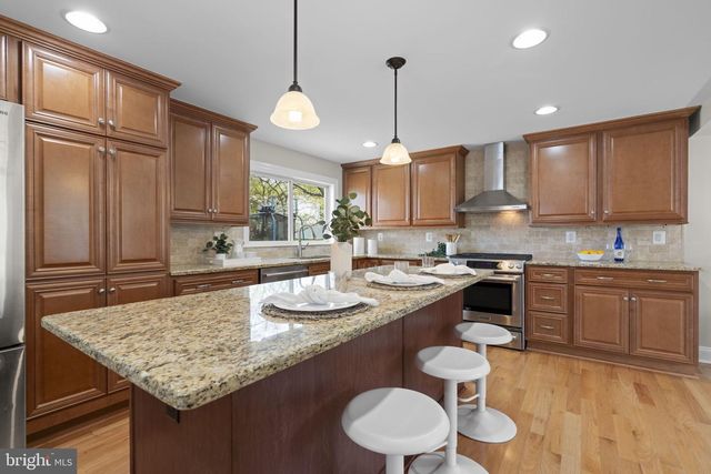 807 BRECHIN GARTH, Arnold, MD 21012