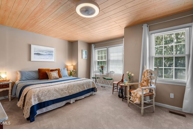 104 Lakewater Drive, Cary, NC 27511
