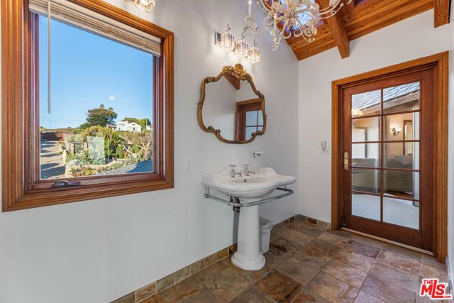 7007 Birdview Avenue, Malibu, CA 90265