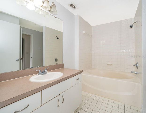5548 METROWEST BOULEVARD 306, Orlando, FL 32811