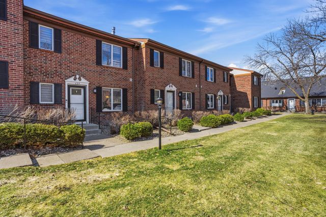 629 Maple Park Drive, Mendota Heights, MN 55118