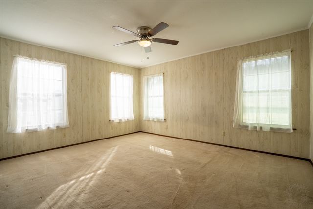 425 Private Road 816, Stephenville, TX 76401