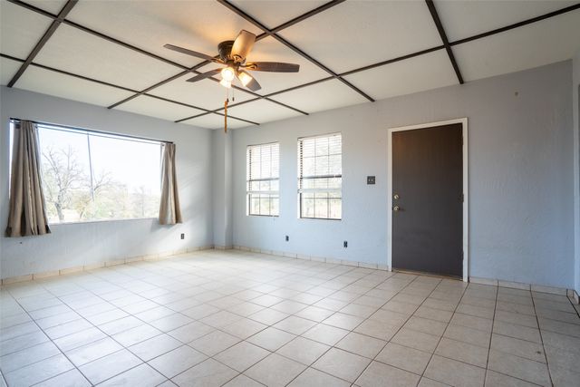 425 Private Road 816, Stephenville, TX 76401