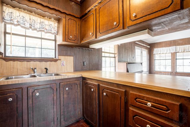 425 Private Road 816, Stephenville, TX 76401