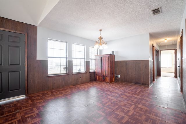 425 Private Road 816, Stephenville, TX 76401