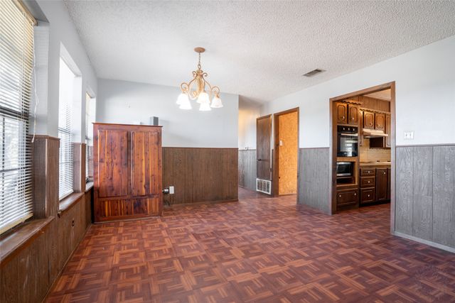 425 Private Road 816, Stephenville, TX 76401