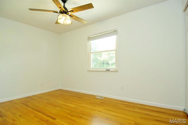 4921 Brockwood Drive, St Louis, MO 63128