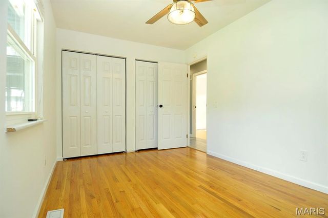 4921 Brockwood Drive, St Louis, MO 63128
