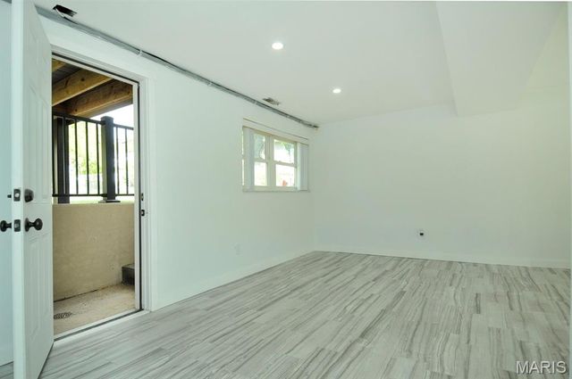 4921 Brockwood Drive, St Louis, MO 63128