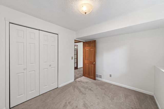 14283 Uplander Street NW, Andover, MN 55304