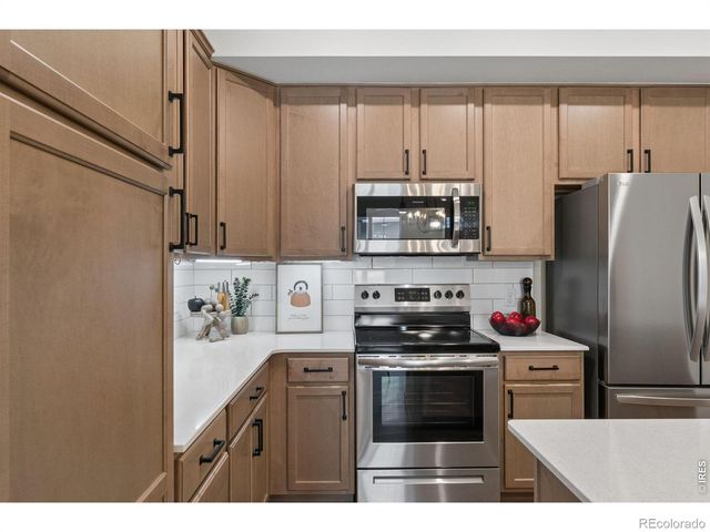 330 High Point Drive B105, Longmont, CO 80504