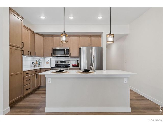 330 High Point Drive B105, Longmont, CO 80504