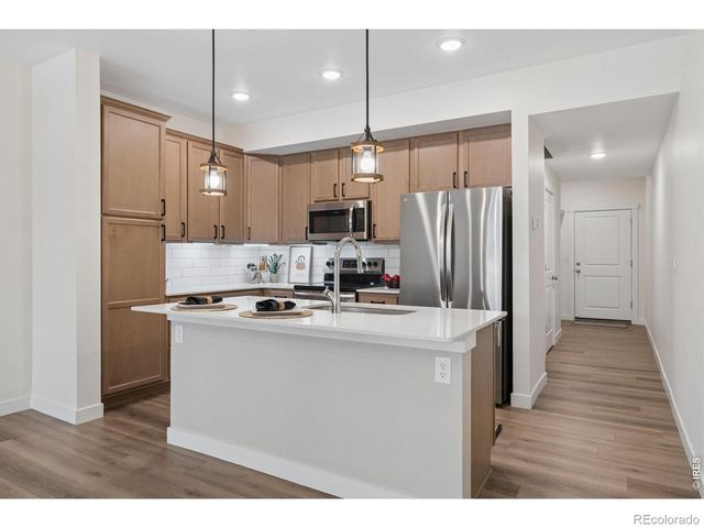 330 High Point Drive B105, Longmont, CO 80504
