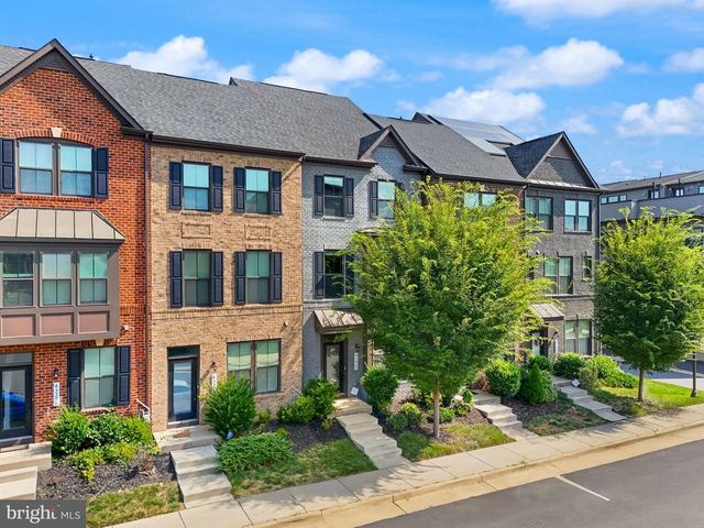 43400 APPLE ORCHARD SQ, Ashburn, VA 20148