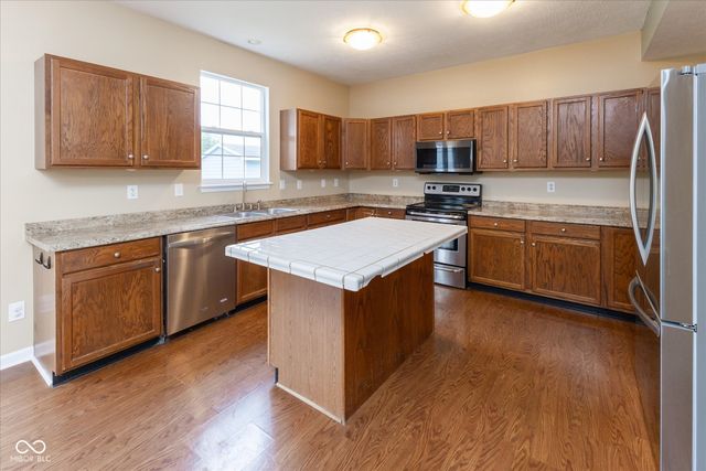 1127 Statesman Drive, Brownsburg, IN 46112