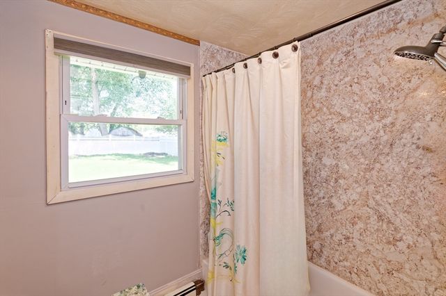 6 Merlin St, Framingham, MA 01701