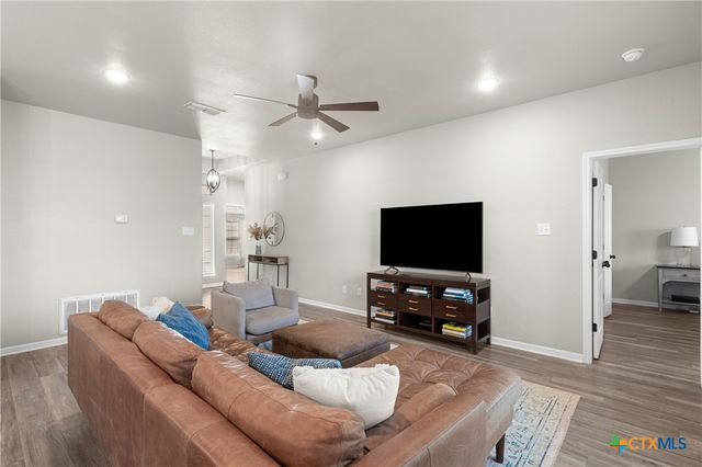 1121 Spring Terrace Loop, Temple, TX 76502