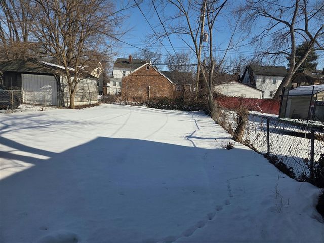 9124 Manor, Detroit, MI 48204