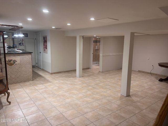 1 Andover Road, Old Bridge, NJ 08857