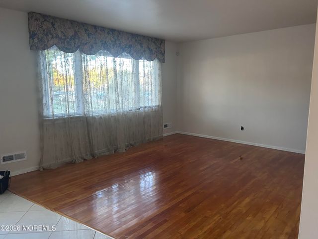 1 Andover Road, Old Bridge, NJ 08857