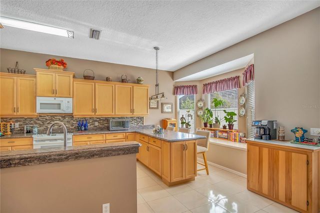 5 KING EDWARD DRIVE, Ormond Beach, FL 32174