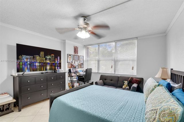 7080 Environ Blvd 226, Lauderhill, FL 33319