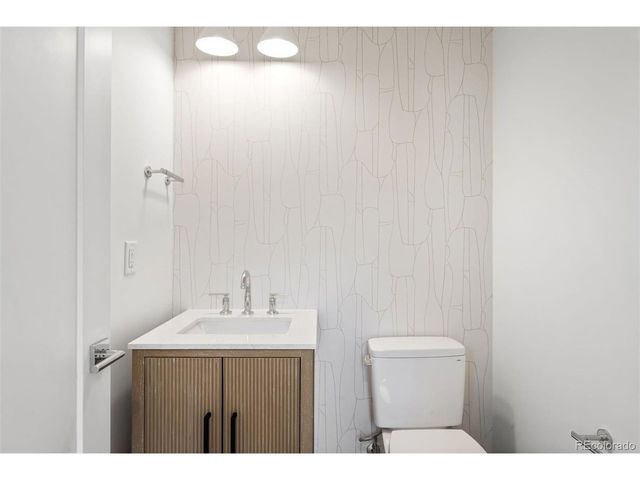 5894 E 14th Ave, Denver, CO 80220
