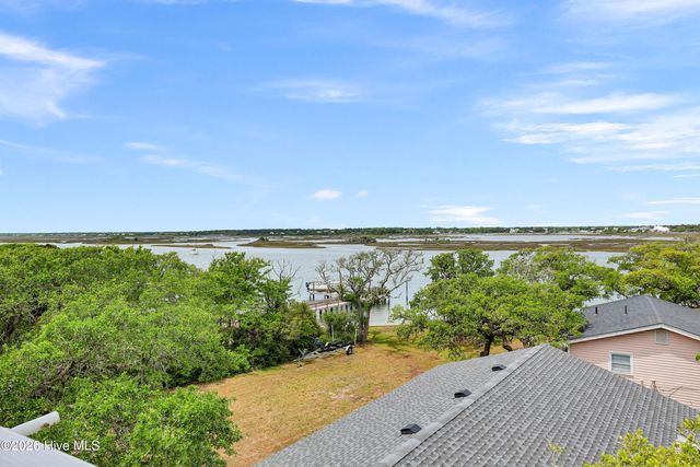 117 Beachwood Drive, Holly Ridge, NC 28445