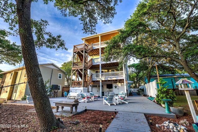 117 Beachwood Drive, Holly Ridge, NC 28445