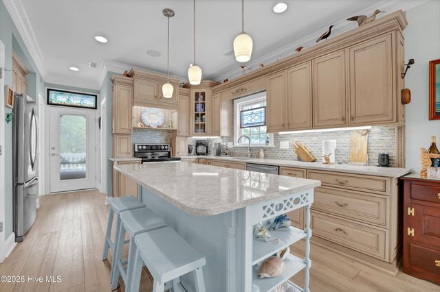 117 Beachwood Drive, Holly Ridge, NC 28445