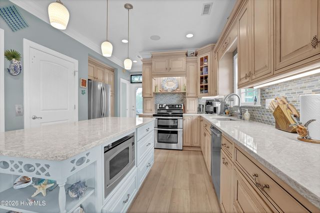 117 Beachwood Drive, Holly Ridge, NC 28445