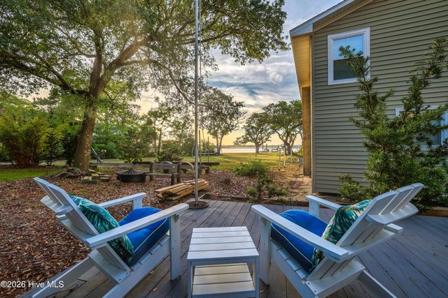 117 Beachwood Drive, Holly Ridge, NC 28445