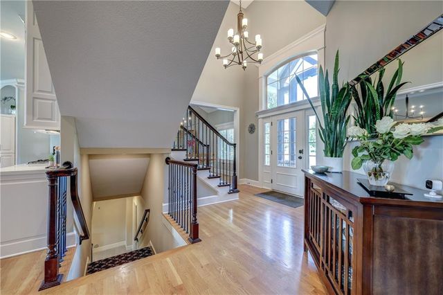 11515 W 165th Terrace, Overland Park, KS 66221