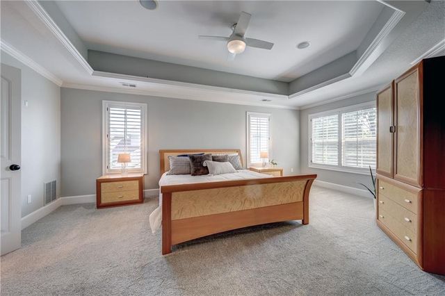 11515 W 165th Terrace, Overland Park, KS 66221
