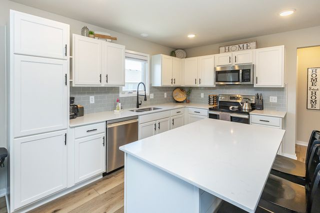 712 NE Whitetail Drive, Ankeny, IA 50021