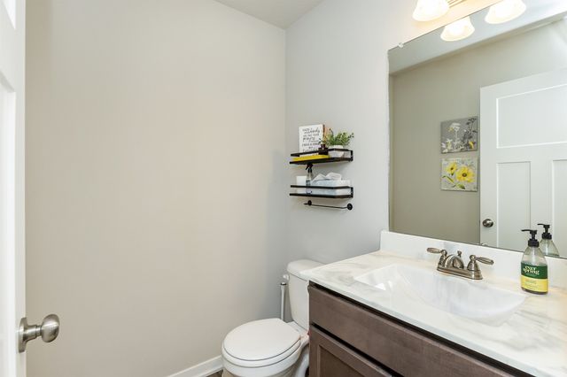 712 NE Whitetail Drive, Ankeny, IA 50021