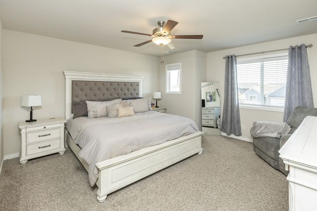 712 NE Whitetail Drive, Ankeny, IA 50021