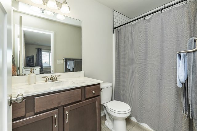 712 NE Whitetail Drive, Ankeny, IA 50021