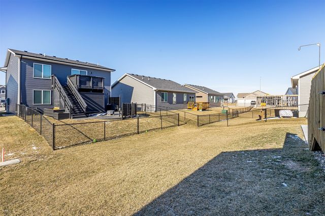 712 NE Whitetail Drive, Ankeny, IA 50021