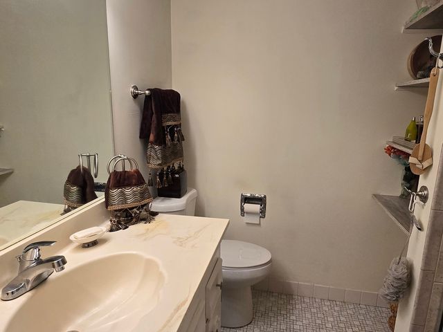 9637 S Keeler Avenue 1E, Oak Lawn, IL 60453