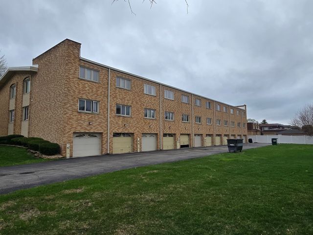 9637 S Keeler Avenue 1E, Oak Lawn, IL 60453