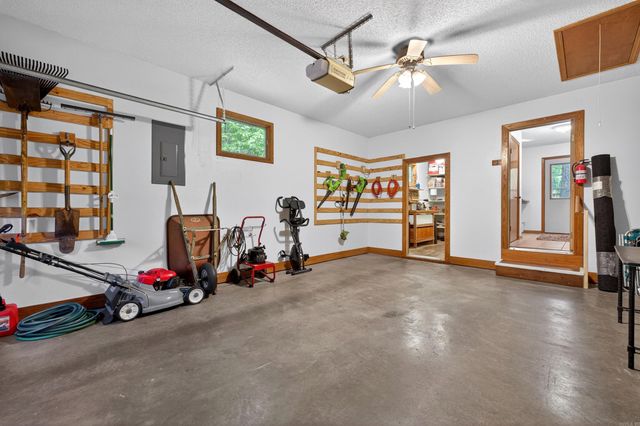67 Zarmora Way, Hot Springs Village, AR 71909