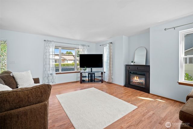 1200 Elm Street, Lynden, WA 98264